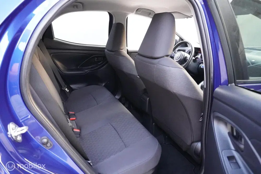 Toyota Yaris 1.5 Hybrid Dynamic 25.615 KM Trekhaak uit 2023, foto 11