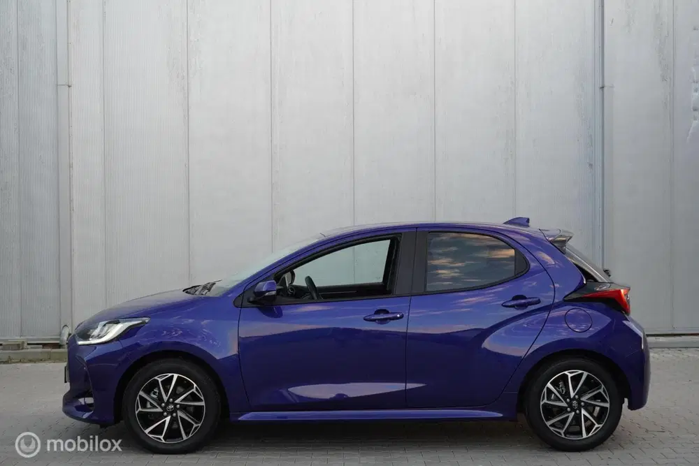 Toyota Yaris 1.5 Hybrid Dynamic 25.615 KM Trekhaak uit 2023, foto 4