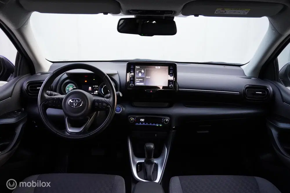 Toyota Yaris 1.5 Hybrid Dynamic 25.615 KM Trekhaak uit 2023, foto 7