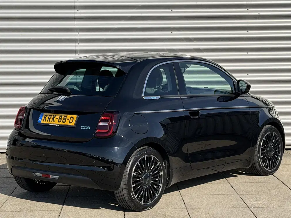 Fiat 500 La Prima 42 kWh Navigatie uit 2024, foto 3