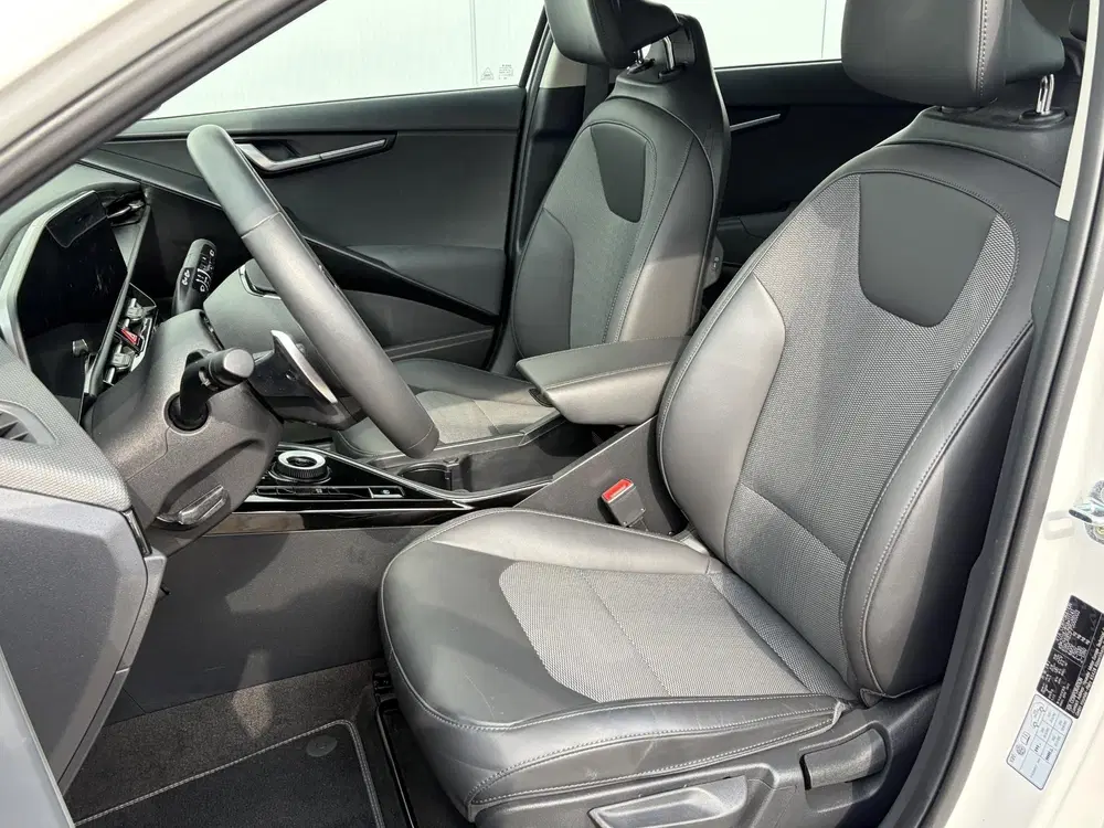 Kia Niro DynamicLine 64.8 kWh SOH 96.1% uit 2022, foto 11