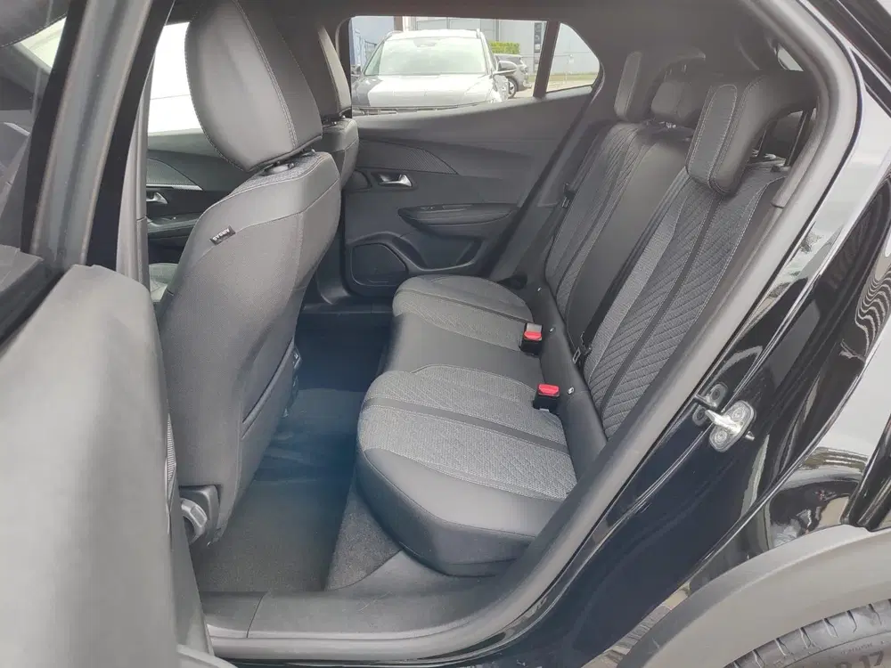 Peugeot 2008 EV Allure Avantage 54 kWh SOH 96.9% uit 2025, foto 9