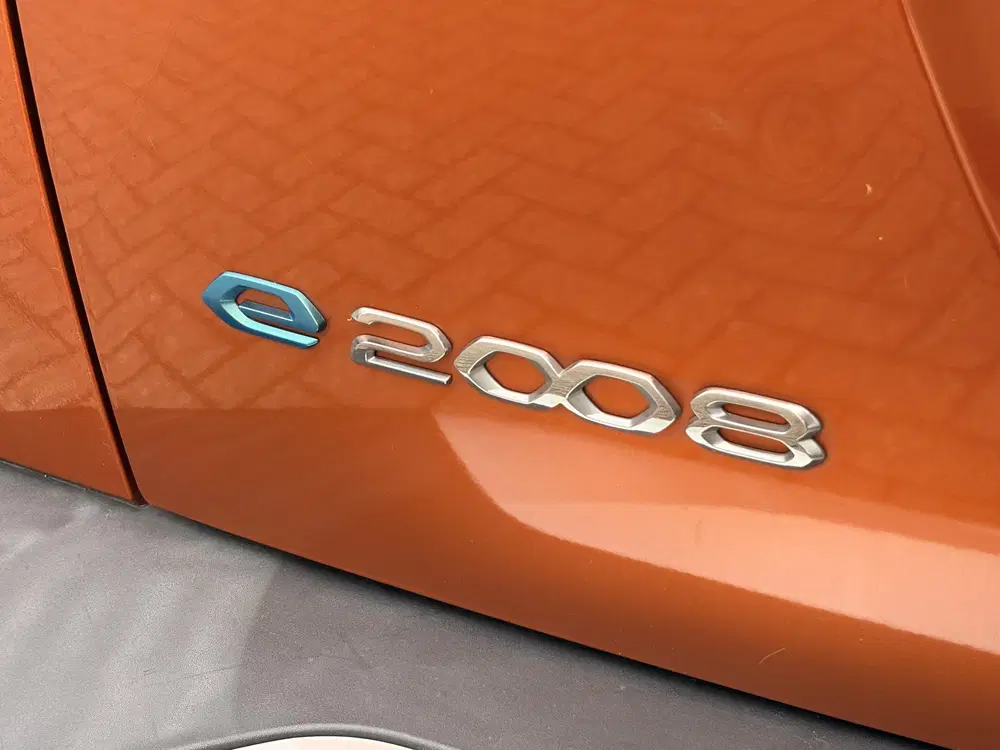Peugeot 2008 EV Allure Pack 50 kWh Apple Carplay uit 2022, foto 14