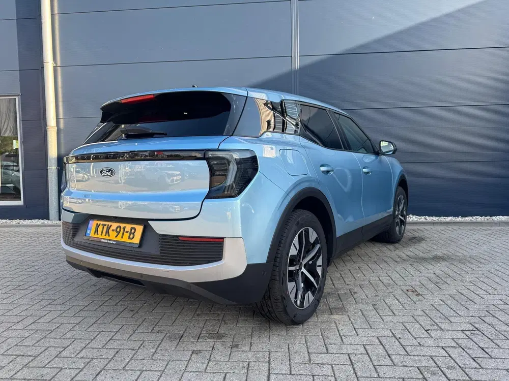 Ford Explorer Premium Extended Range AWD 77 kWh Navigati uit 2025, foto 13