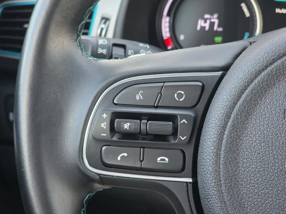 Kia Niro DynamicLine 64 kWh Navigatie uit 2019, foto 14