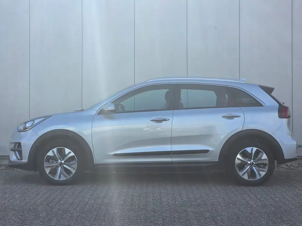 Kia Niro DynamicLine 64 kWh Navigatie uit 2019, foto 3