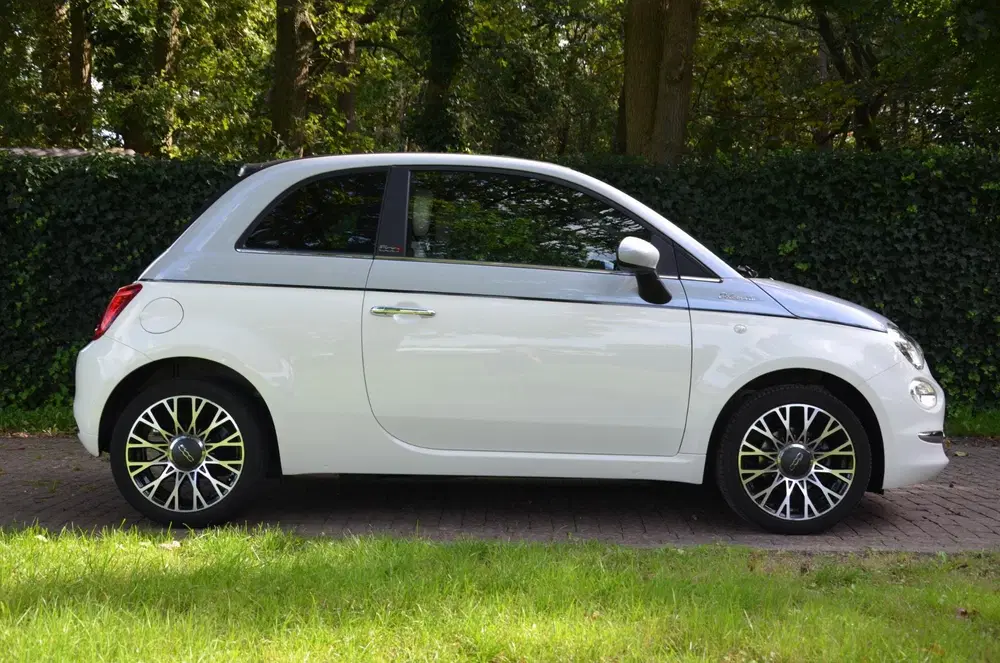 Fiat 500C 1.0 Hybrid Dolcevita Navigatie uit 2021, foto 2