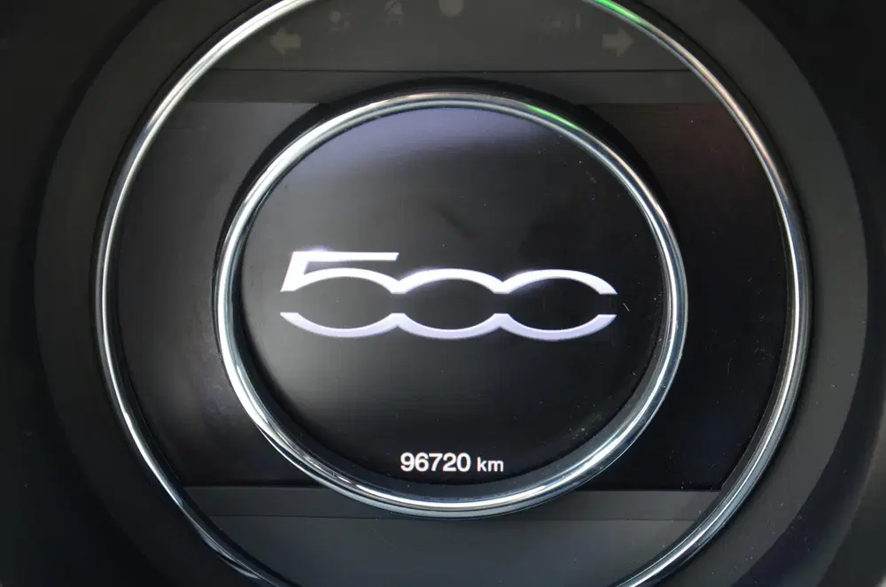 Fiat 500C 1.0 Hybrid Dolcevita Navigatie uit 2021, foto 4