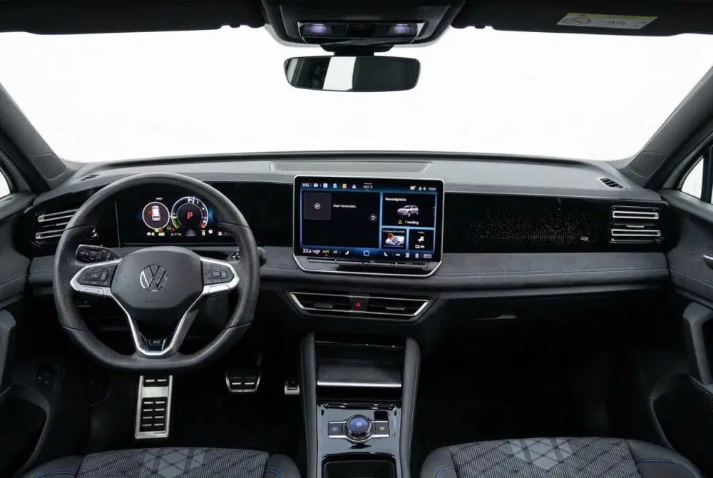 Volkswagen Tiguan 1.5 TSI eHybrid PHEV R-Line Pano l Blindsp uit 2026, foto 15