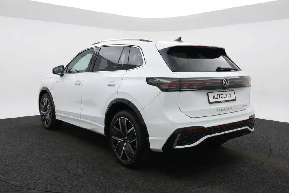 Volkswagen Tiguan 1.5 TSI eHybrid PHEV R-Line Pano l Blindsp uit 2026, foto 5