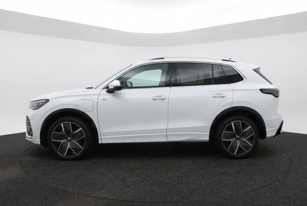 Volkswagen Tiguan 1.5 TSI eHybrid PHEV R-Line Pano l Blindsp uit 2026, foto 6