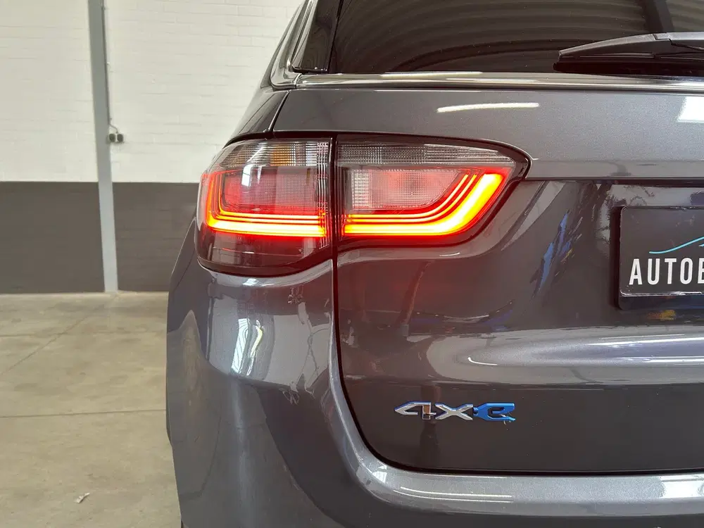Jeep Compass 4xe 190 Plug-in Hybrid uit 2023, foto 9
