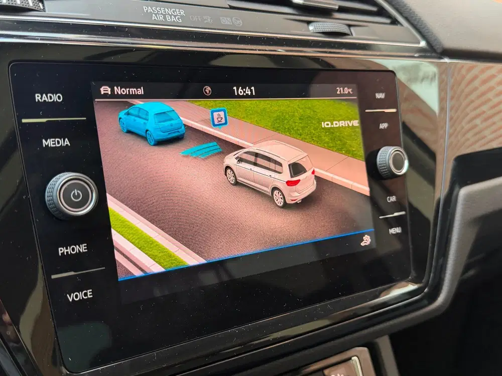 Volkswagen Touran 1.5 TSI R-LINE 7p PANO VIRTUEL BTW 1EIG DE uit 2021, foto 11