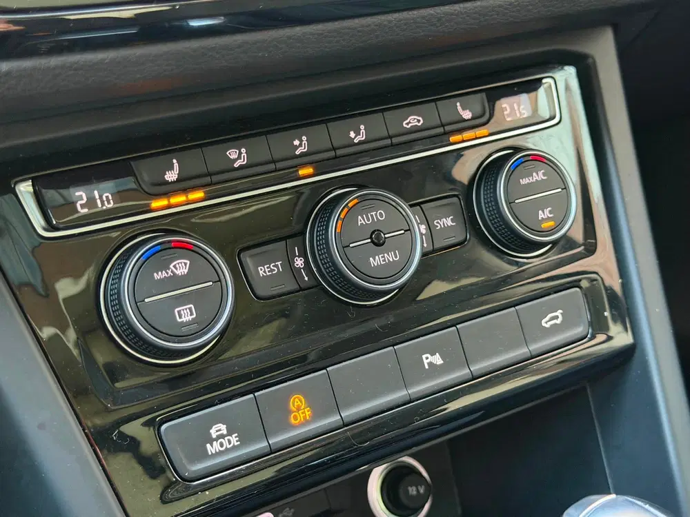 Volkswagen Touran 1.5 TSI R-LINE 7p PANO VIRTUEL BTW 1EIG DE uit 2021, foto 14