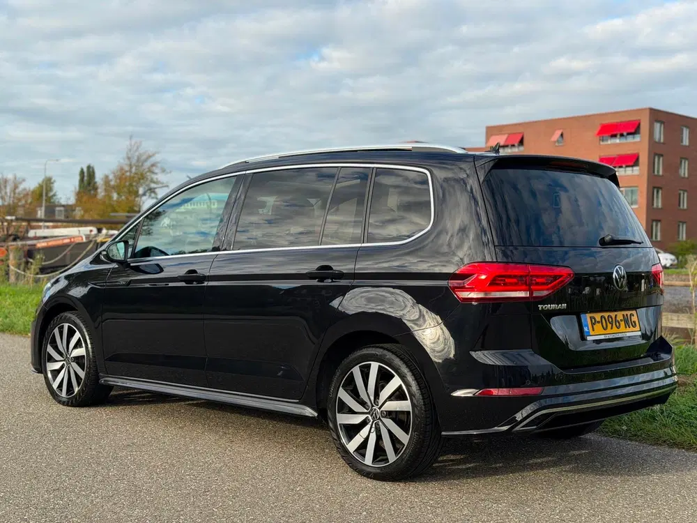 Volkswagen Touran 1.5 TSI R-LINE 7p PANO VIRTUEL BTW 1EIG DE uit 2021, foto 3