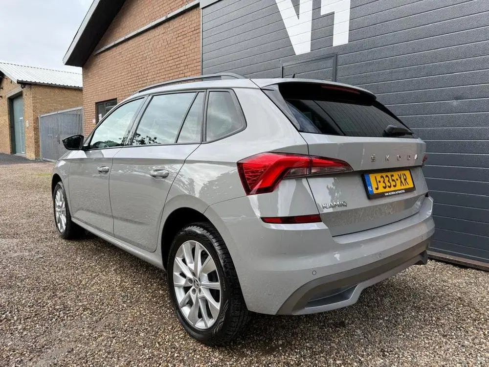 Skoda Kamiq 1.0 TSI Sport Business uit 2020, foto 10