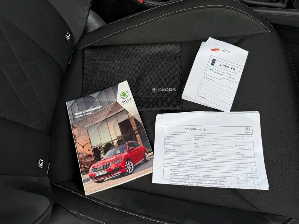 Skoda Kamiq 1.0 TSI Sport Business uit 2020, foto 15