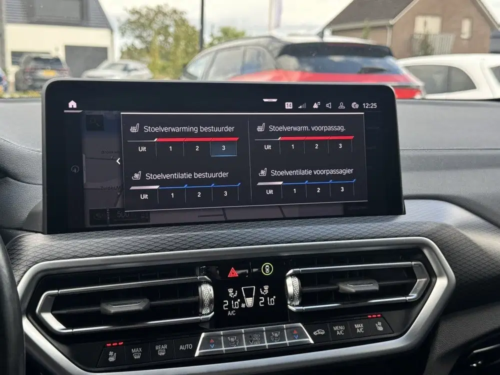 BMW X3 xDrive30e High Executive M-Sport Pano Head uit 2022, foto 8
