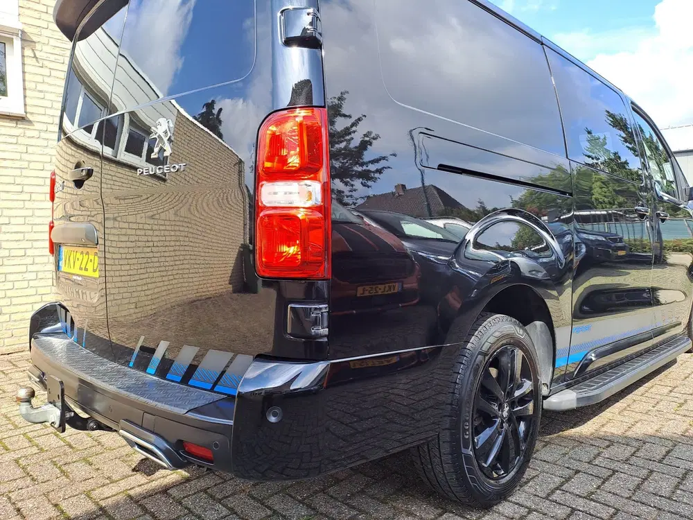 Peugeot Expert 2.0 BlueHDI 180 Long Sport DC uit 2021, foto 10