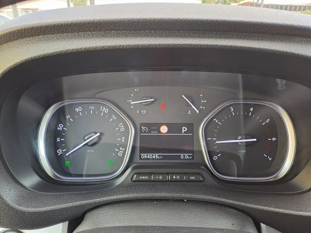 Peugeot Expert 2.0 BlueHDI 180 Long Sport DC uit 2021, foto 15