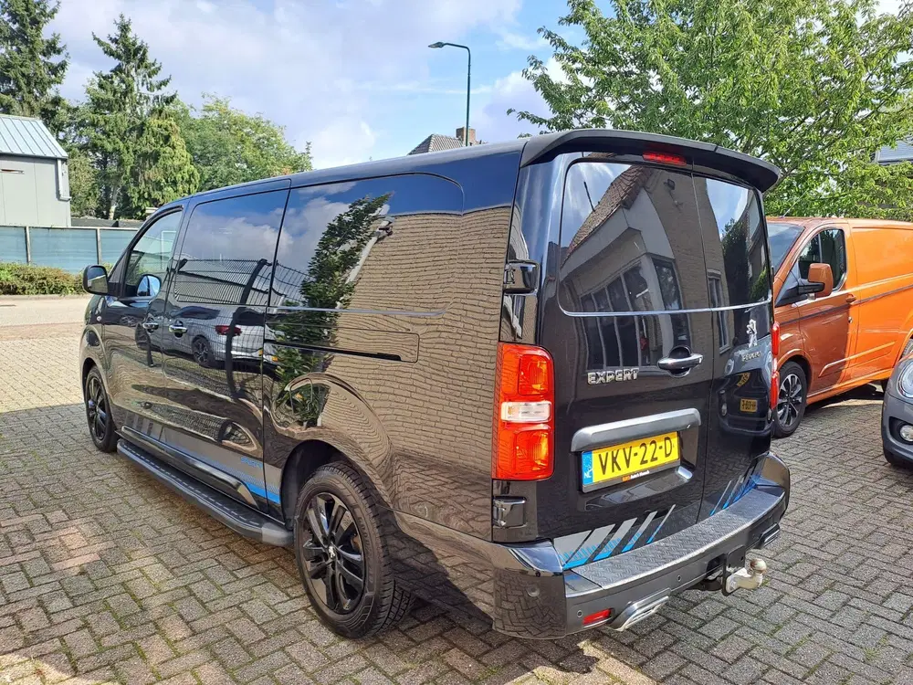 Peugeot Expert 2.0 BlueHDI 180 Long Sport DC uit 2021, foto 3