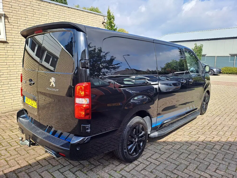 Peugeot Expert 2.0 BlueHDI 180 Long Sport DC uit 2021, foto 5