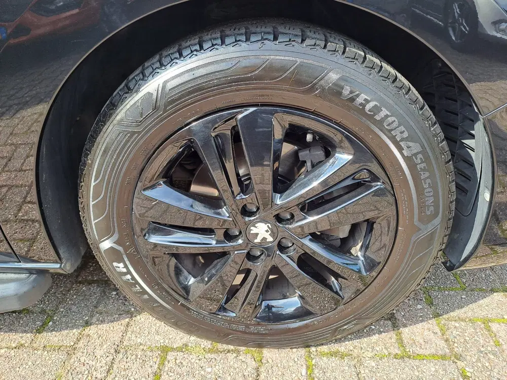 Peugeot Expert 2.0 BlueHDI 180 Long Sport DC uit 2021, foto 9