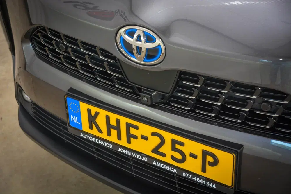 Toyota Yaris Cross 1.5 Hybrid achteruitrijcamera uit 2023, foto 15