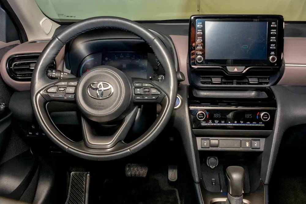 Toyota Yaris Cross 1.5 Hybrid achteruitrijcamera uit 2023, foto 3