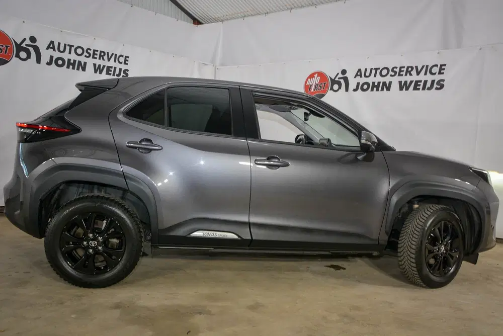 Toyota Yaris Cross 1.5 Hybrid achteruitrijcamera uit 2023, foto 8