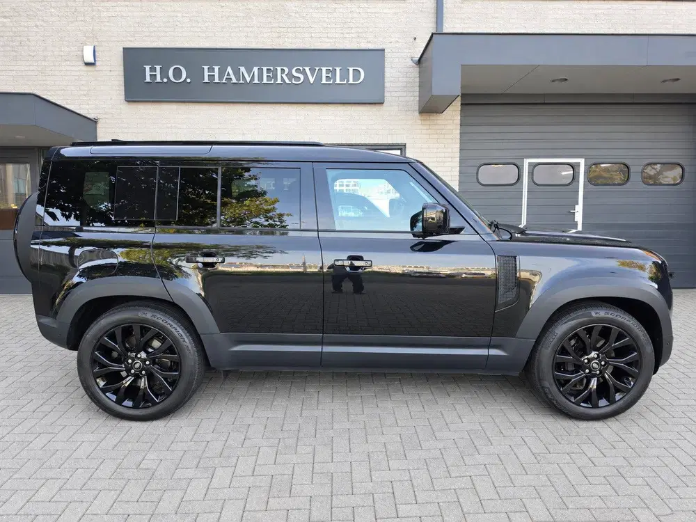 Land Rover Defender 2.0 P300e 110 S veel opties BTW uit 2025, foto 4