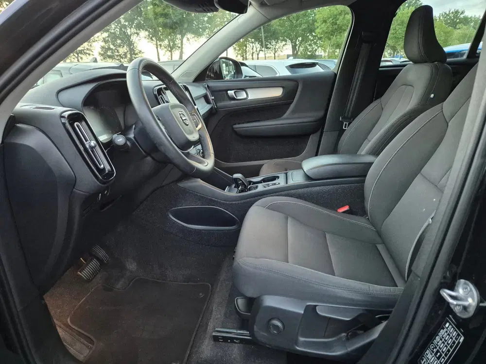 Volvo XC40 1.5 T2 uit 2022, foto 12