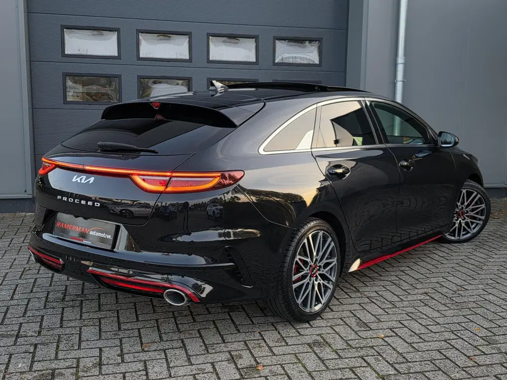 Kia ProCeed 1.6 T-GDI GT Panoramadak uit 2023, foto 3