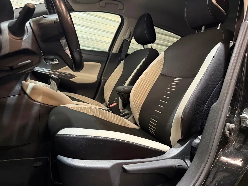 Nissan Micra 1.0 IG-T Tekna AUT uit 2019, foto 11