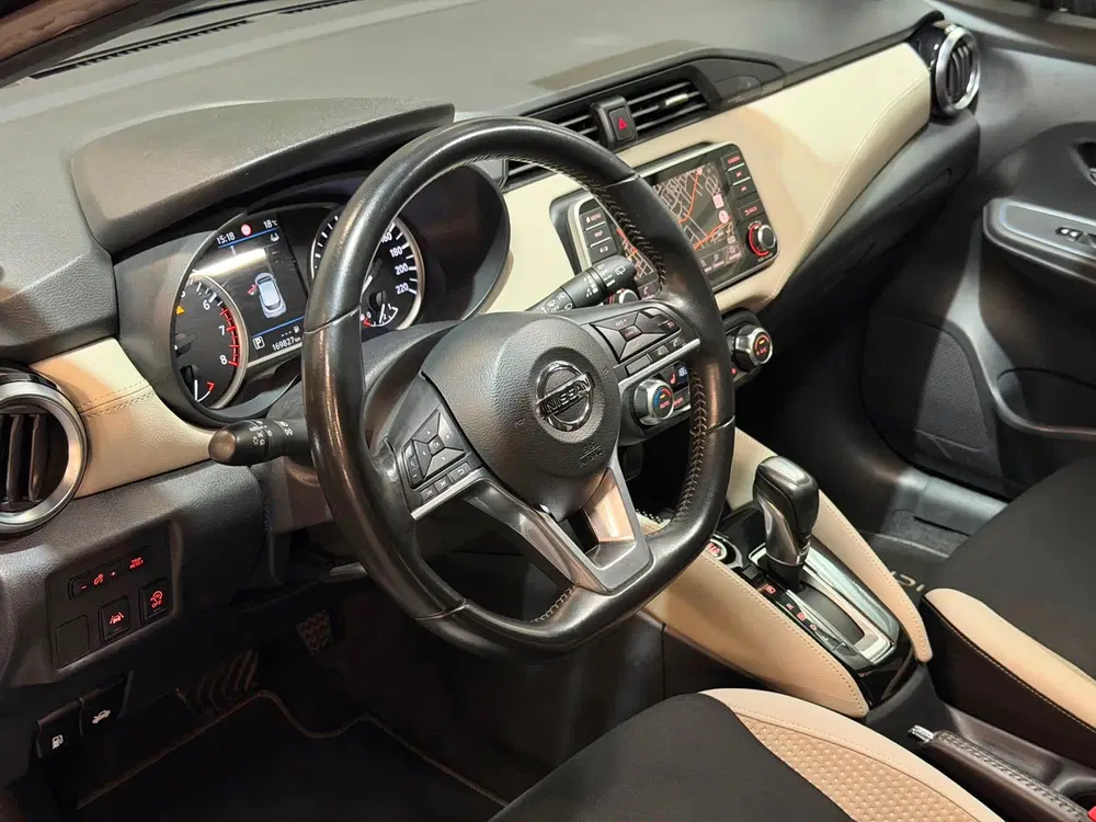 Nissan Micra 1.0 IG-T Tekna AUT uit 2019, foto 2