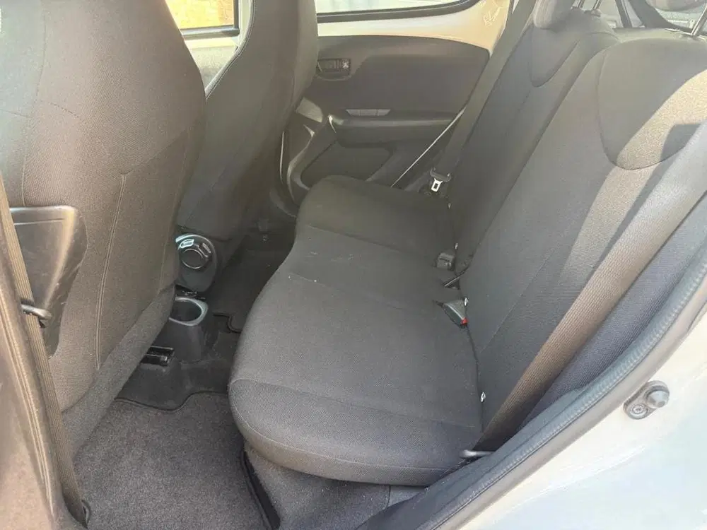 Peugeot 108 1.0 e-VTi Active uit 2020, foto 7