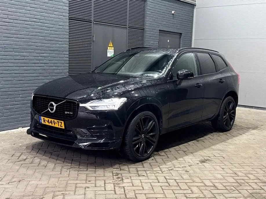 Volvo XC60 T8 R-Design uit 2019, foto 4