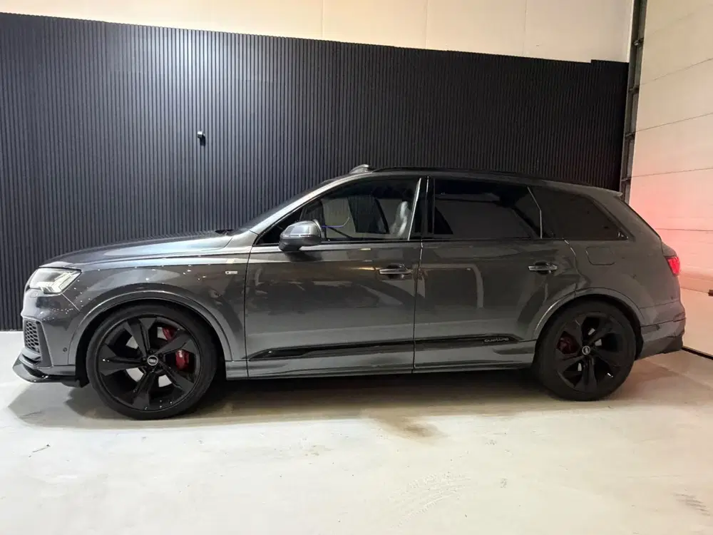 Audi Q7 55 TFSI e quattro Pro Line COMPETITION PAN uit 2020, foto 2