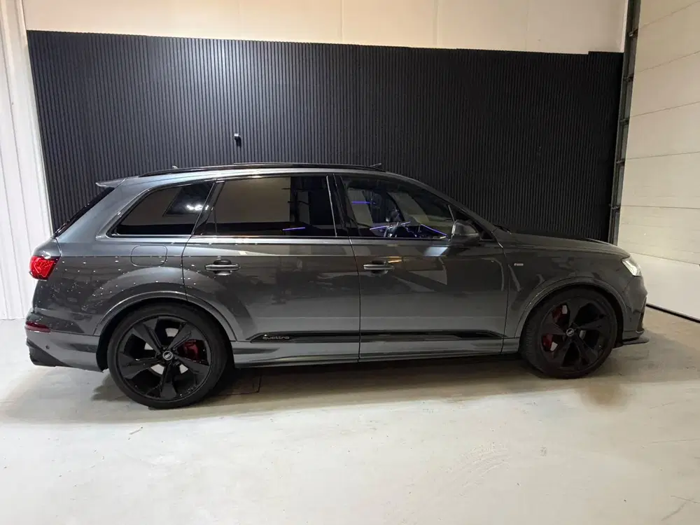 Audi Q7 55 TFSI e quattro Pro Line COMPETITION PAN uit 2020, foto 3