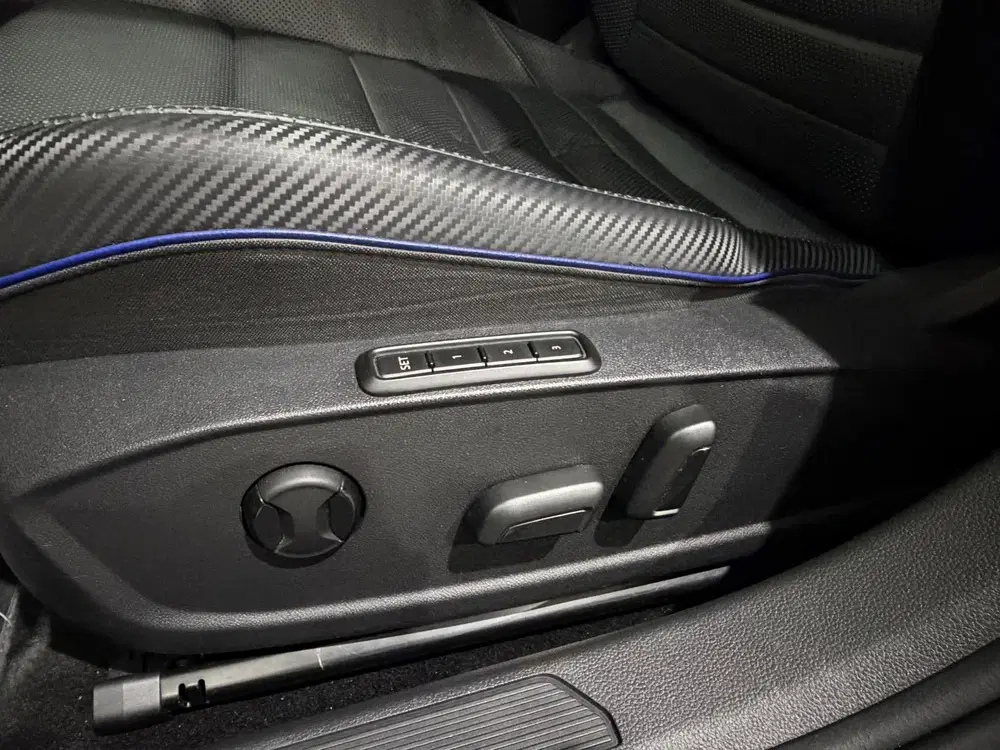 Volkswagen Golf 2.0 TSI 4Motion R uit 2021, foto 8