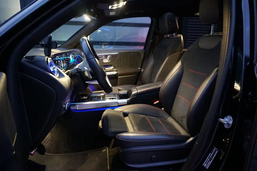 Mercedes-Benz GLB 200 AMG 7P. uit 2020, foto 7