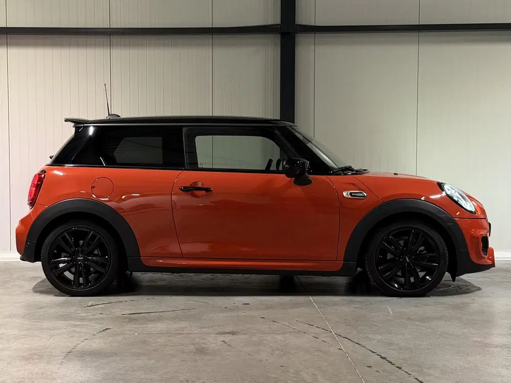Mini John Cooper Works 1.5 John Cooper Works Dalston Edition Carp uit 2021, foto 9