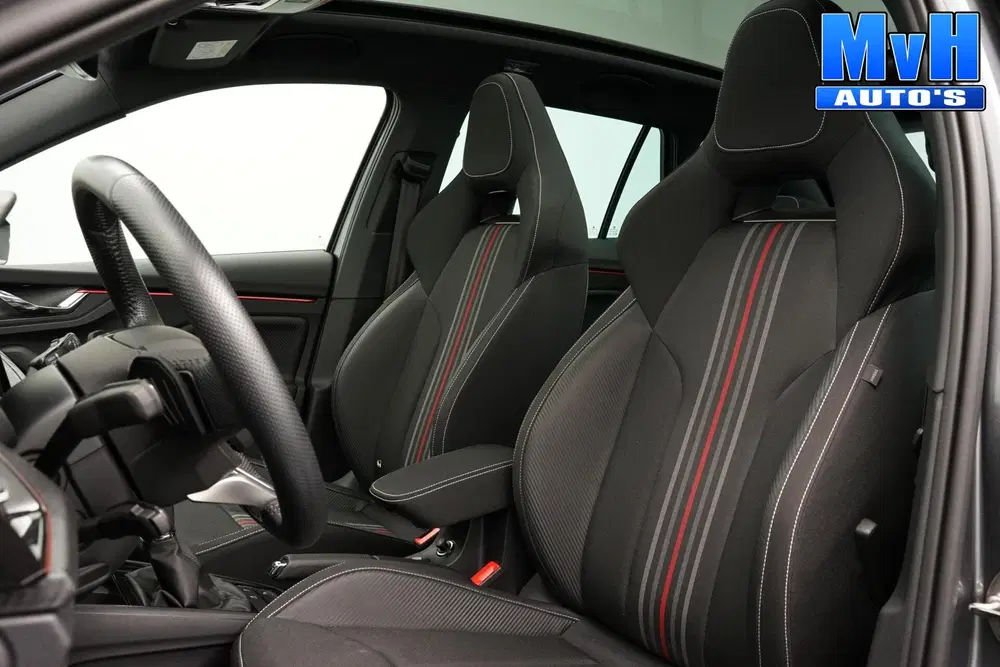 Skoda Kamiq 1.0 TSI Monte Carlo uit 2024, foto 3