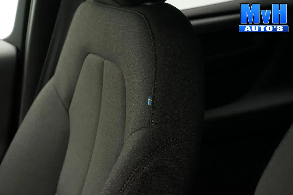 Volvo XC40 2.0 B3 Essential MHEV uit 2023, foto 4