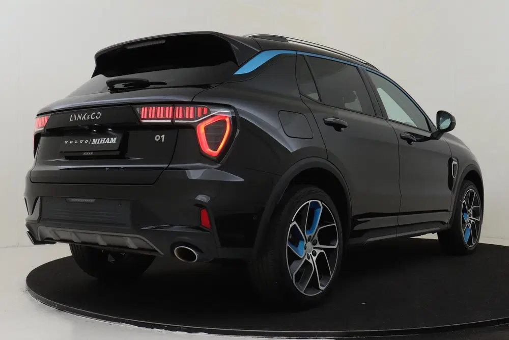 Lynk & Co 01 1.5 PHEV -PANO.DAK uit 2022, foto 3