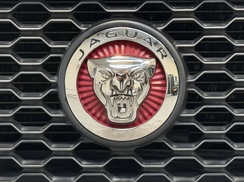 Jaguar XF 2.0 Portfolio uit 2019, foto 6