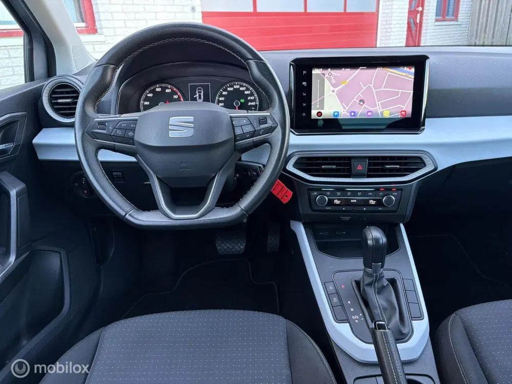 SEAT Arona 1.0 TSI Style Business Connect uit 2022, foto 13