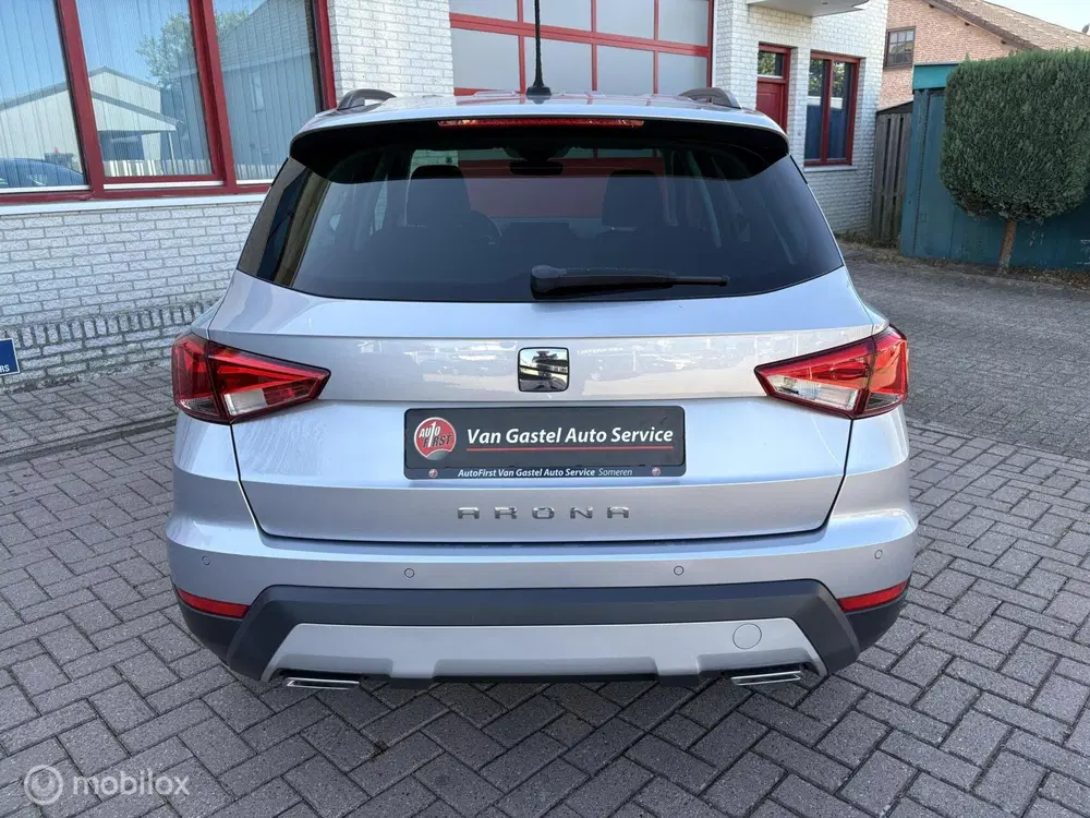 SEAT Arona 1.0 TSI Style Business Connect uit 2022, foto 6