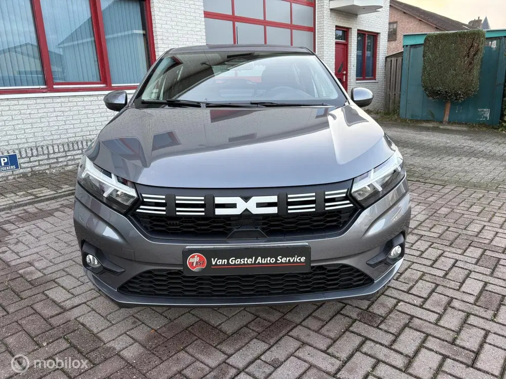 Dacia Sandero 1.0 TCe 90 Expression uit 2025, foto 2