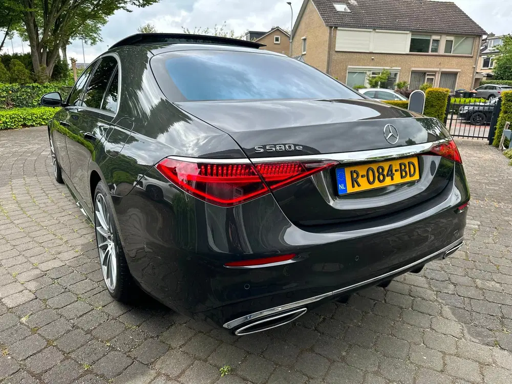 Mercedes-Benz S-Klasse Lang AMG uit 2022, foto 2